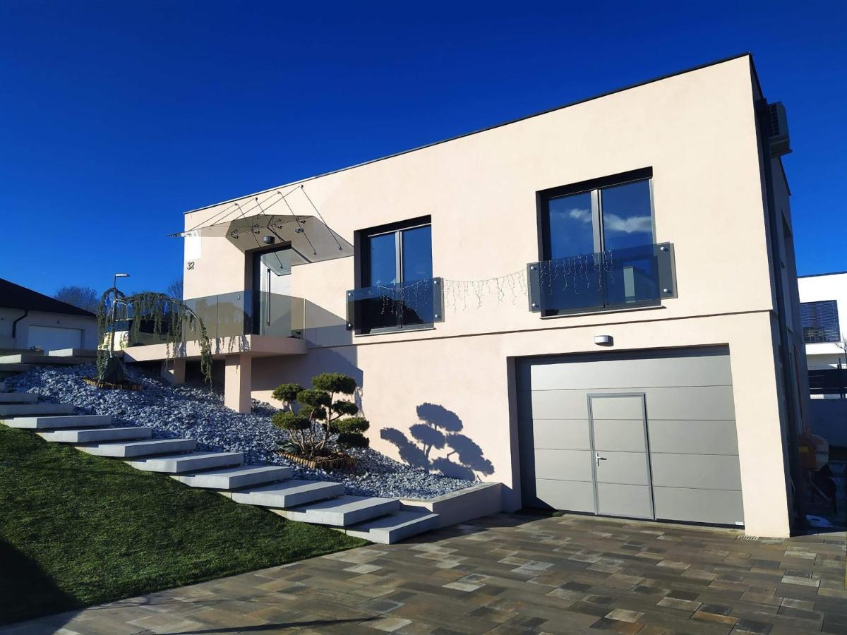 Place Near Casino Mond - Apartma Urska سينتيلي المظهر الخارجي الصورة